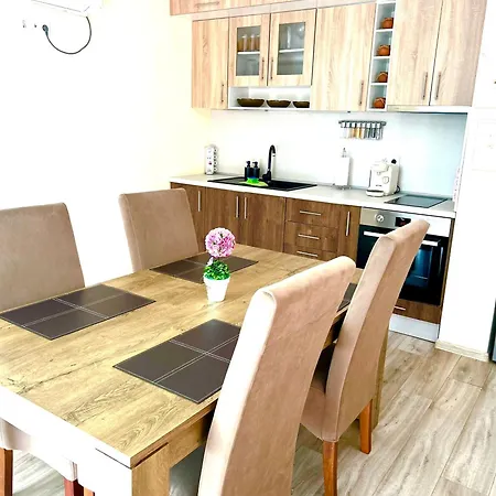 Apartment франческа Varna