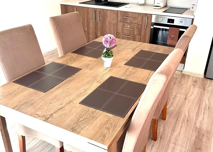 франческа Daire *