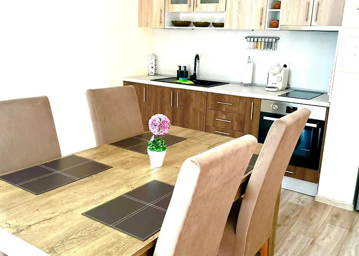 Апартамент франческа Варна